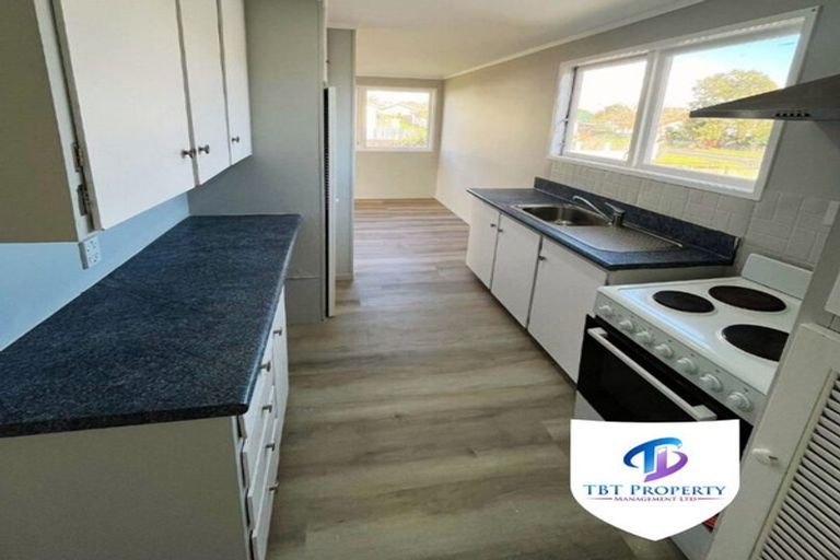 Photo of property in 7 Moncrieff Avenue, Clendon Park, Auckland, 2103