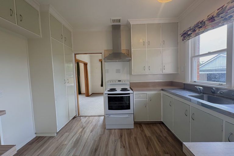 Photo of property in 70 Pine Avenue, Ebdentown, Upper Hutt, 5018