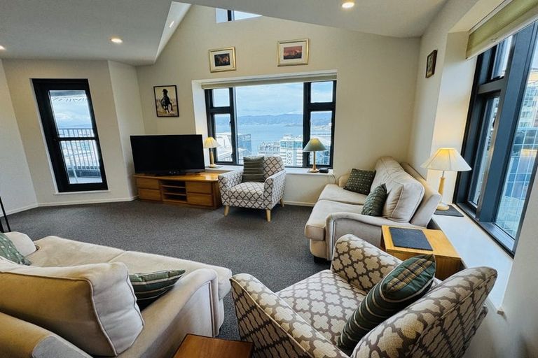 Photo of property in Terrace Garden Apartments, 14e/120 The Terrace, Wellington Central, Wellington, 6011