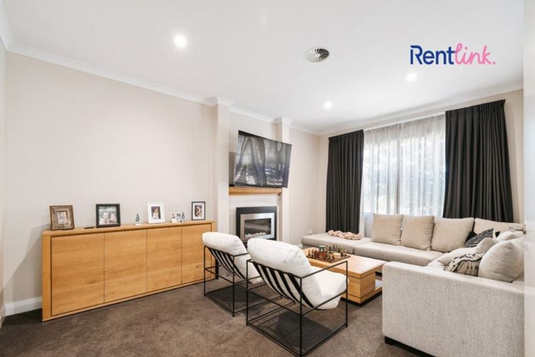 Photo of property in 17 Matepu Crescent, Pyes Pa, Tauranga, 3112