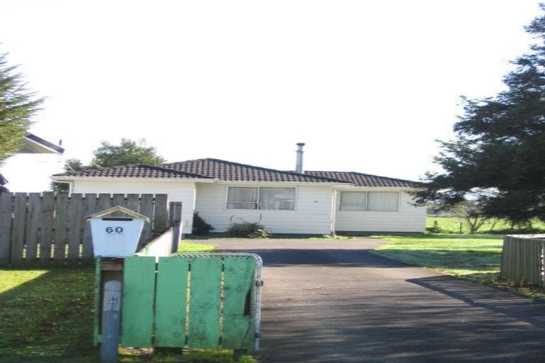 Photo of property in 60 Pukeroa Place, Papakura, 2110