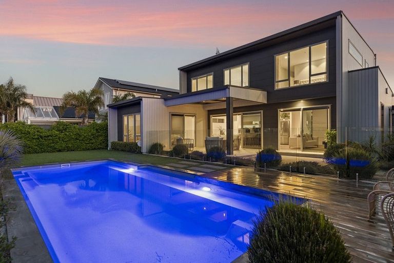 Photo of property in 37 Forstera Way, Papamoa Beach, Papamoa, 3118