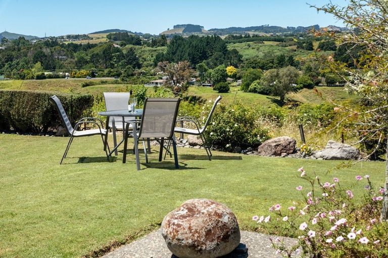 Photo of property in 38 Kereru Place, Pyes Pa, Tauranga, 3112