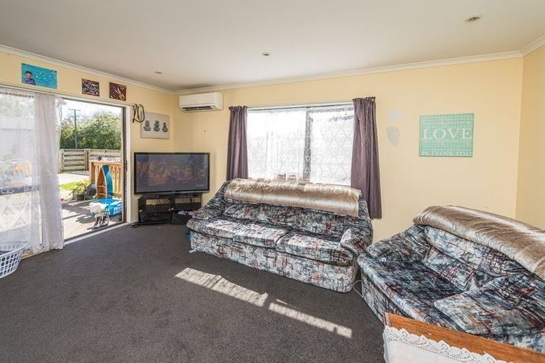 Photo of property in 2 Alexandra Street, Marton, 4710