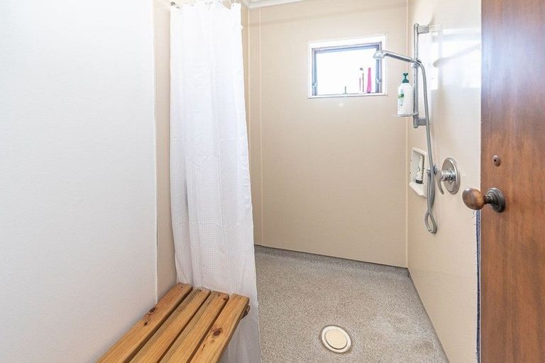 Photo of property in 11 Warwick Place, Springvale, Whanganui, 4501