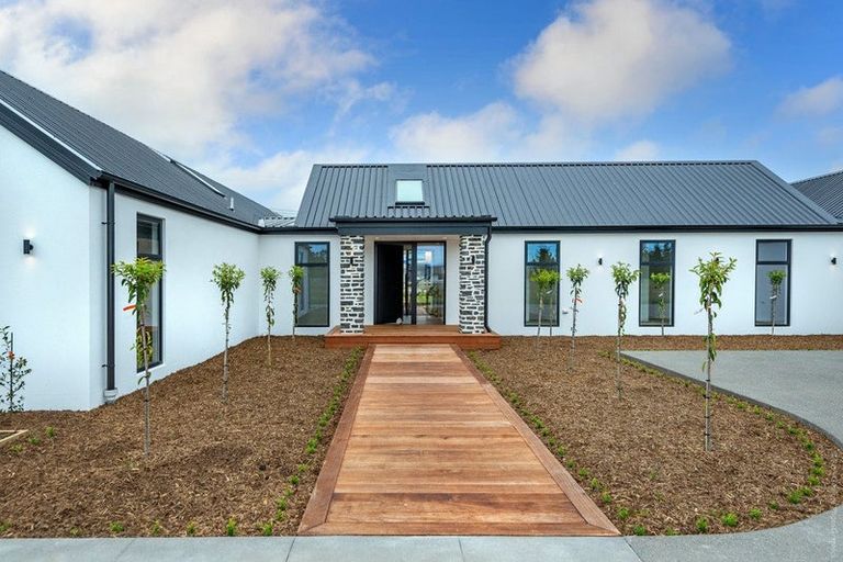 Photo of property in 37 Texel Crescent, West Melton, 7618