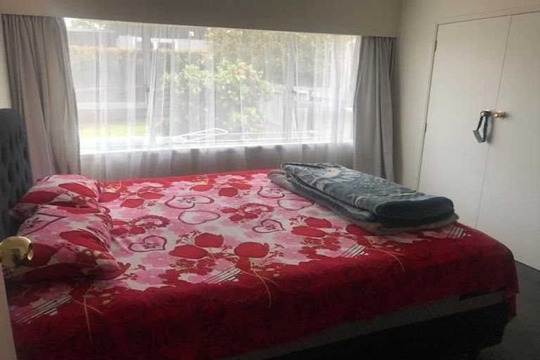 Photo of property in 2/17 Crossfield Road, Glendowie, Auckland, 1071