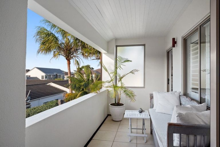 Photo of property in 1/13 Milford Road, Milford, Auckland, 0620