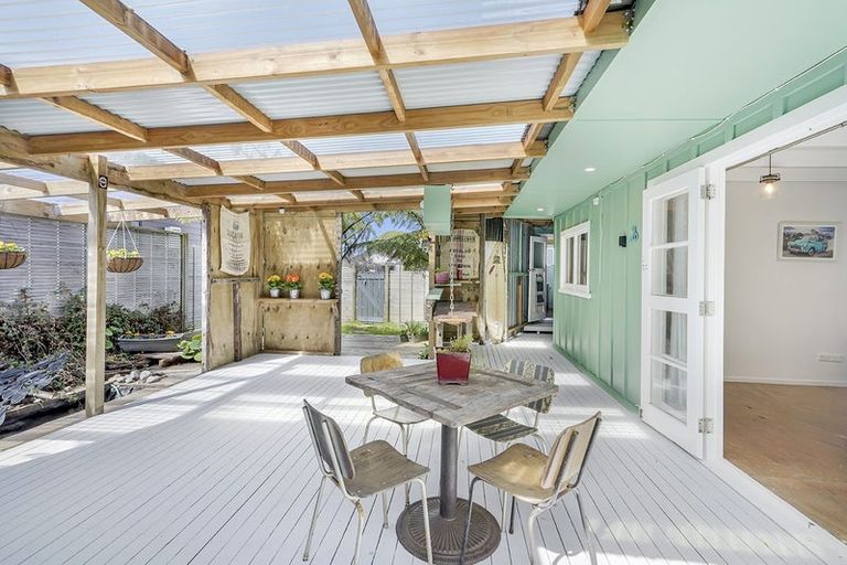 Photo of property in 2b Browns Drive, Waihi Beach, 3611