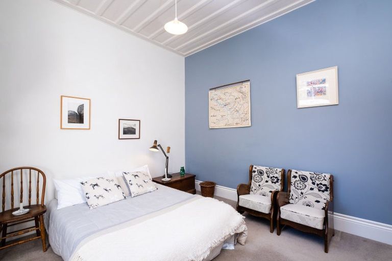 Photo of property in 1 Seaview Terrace, Bluff Hill, Napier, 4110