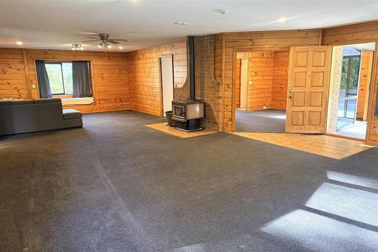 Photo of property in 18 Maori Creek Road, Marsden, Greymouth, 7872