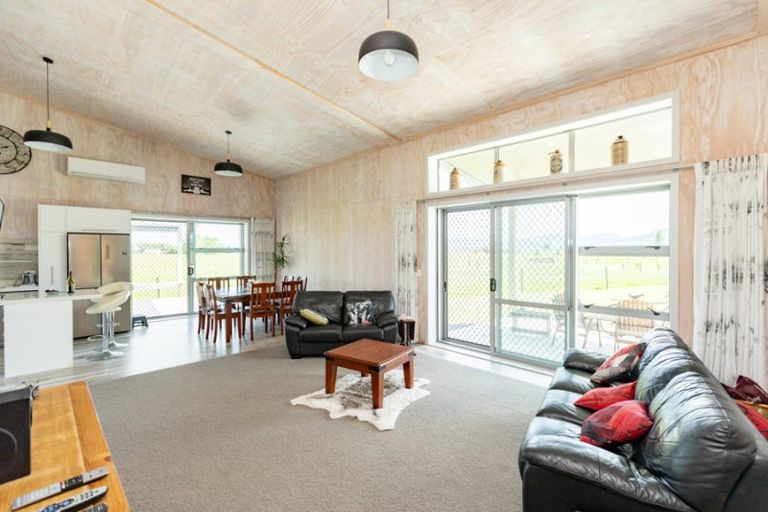 Photo of property in 275 Hauraki Road, Orongo, Thames, 3574