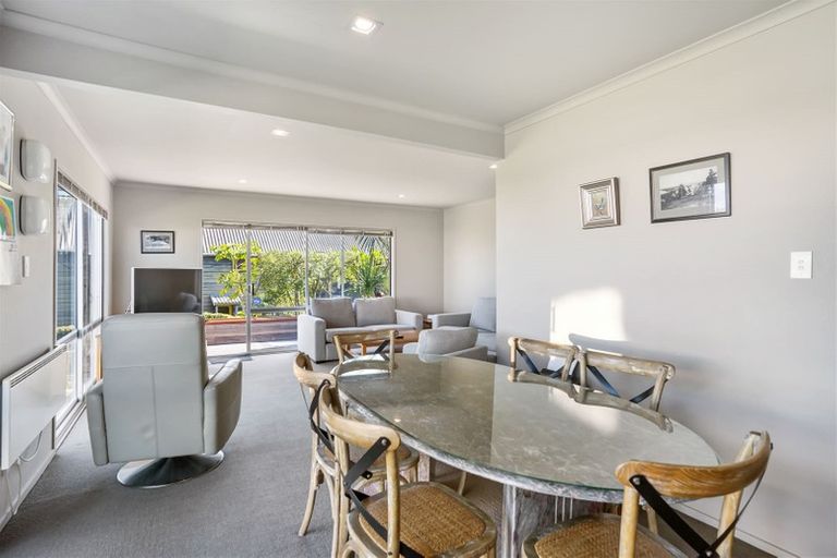 Photo of property in 25 Clovelly Road, Bucklands Beach, Auckland, 2012