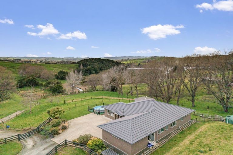 Photo of property in 65 Jumna Road, Maungaturoto, 0587