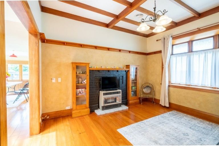 Photo of property in 8 Karamu Avenue, Takaro, Palmerston North, 4410