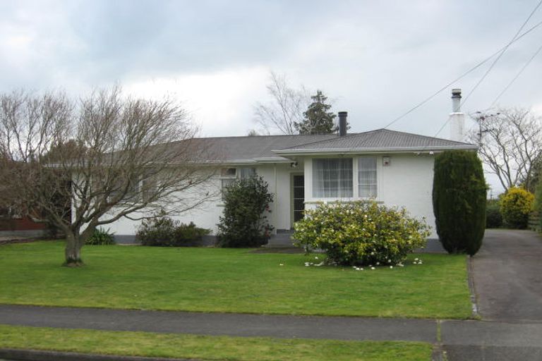 Photo of property in 3 Madden Place, Solway, Masterton, 5810
