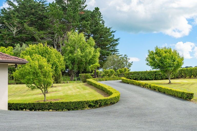 Photo of property in 91 Whaka Street, Maungaturoto, 0520