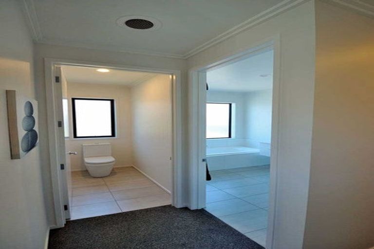 Photo of property in 38 The Runway, Wigram, Christchurch, 8042