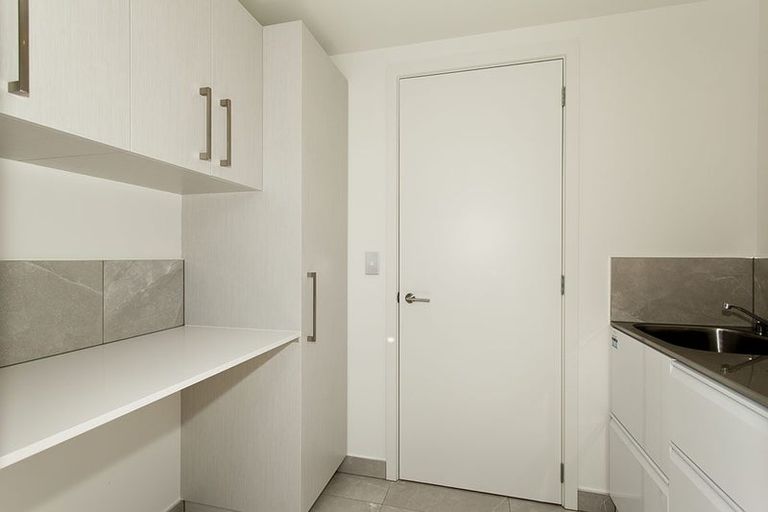 Photo of property in 15 Whakata Lane, Mairangi Bay, Auckland, 0630