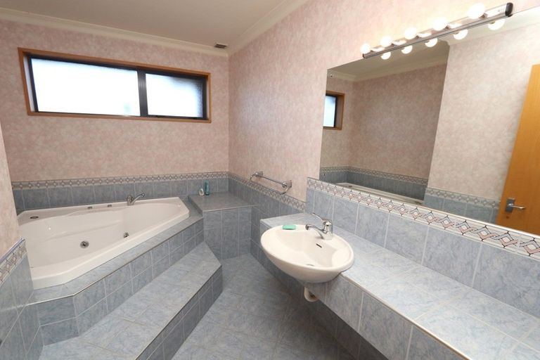 Photo of property in 83 Park Street, Ashburton, 7700