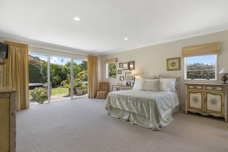 Photo of property in 56 Nicholas Road, Somerville, Auckland, 2014