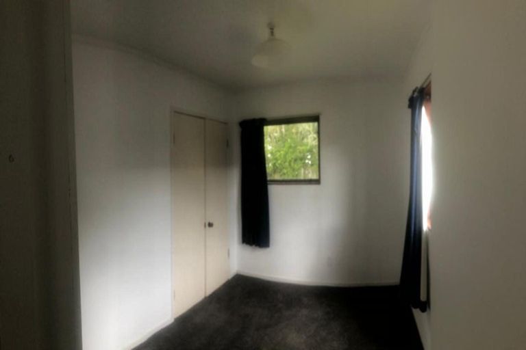 Photo of property in 31 Eskdale Road, Birkdale, Auckland, 0626