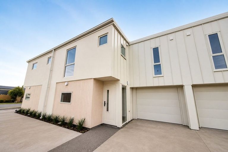 Photo of property in 2/36 Evesham Crescent, Spreydon, Christchurch, 8024