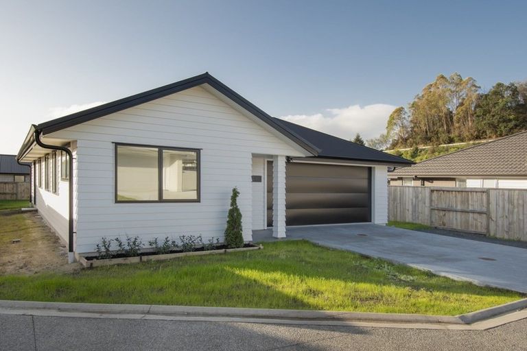 Photo of property in 22 Pakanga Grove, Pyes Pa, Tauranga, 3112