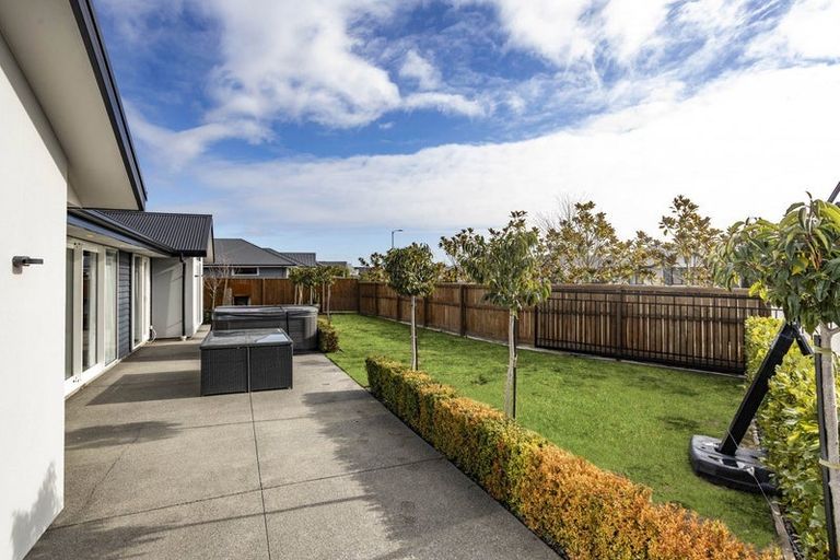 Photo of property in 70 Watkins Drive, Rangiora, 7400