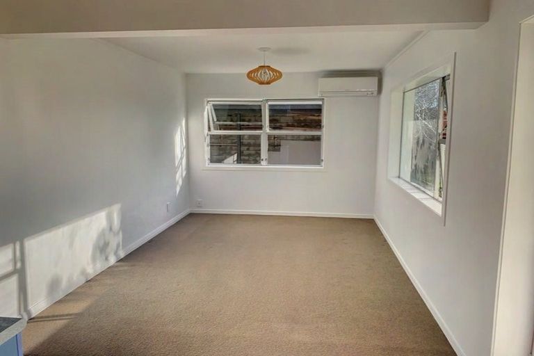 Photo of property in 12a Westwell Road, Belmont, Auckland, 0622