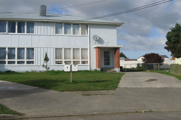Photo of property in 8-9 Anne Street, Feilding, 4702
