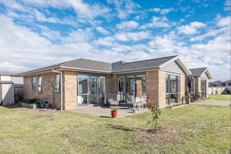 Photo of property in 12 Christow Court, Paraparaumu, 5032