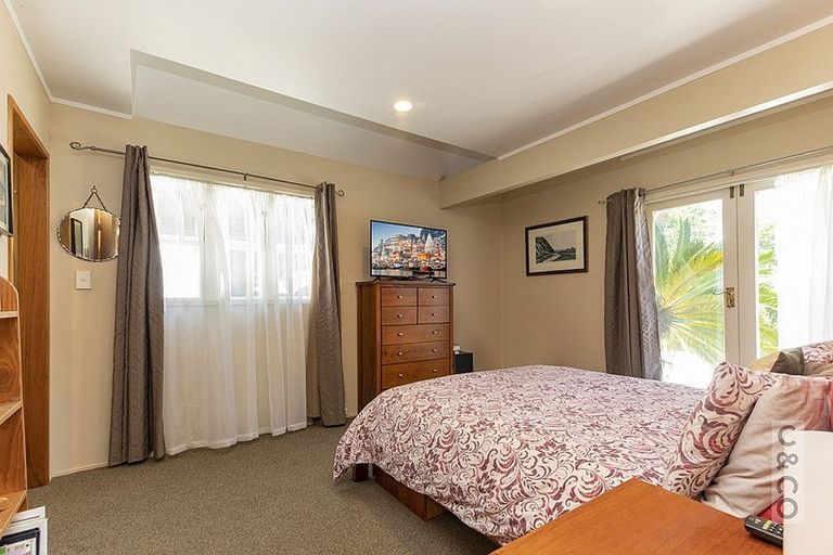 Photo of property in 492 West Coast Road, Glen Eden, Auckland, 0602
