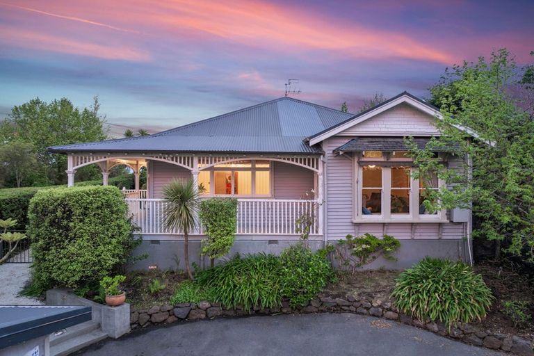 Photo of property in 93 Dyers Pass Road, Cashmere, Christchurch, 8022