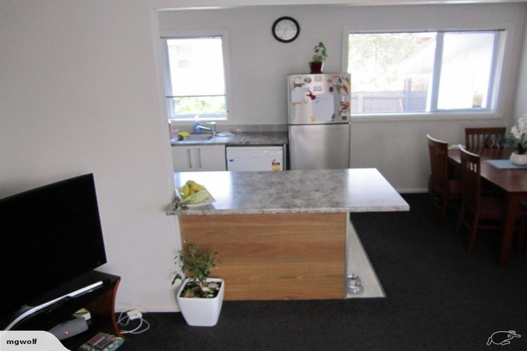 Photo of property in 1/5 Milnebank Street, Upper Riccarton, Christchurch, 8041