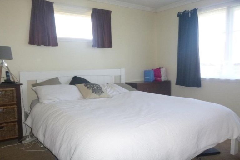 Photo of property in 8 Kiwi Street, Heretaunga, Upper Hutt, 5018