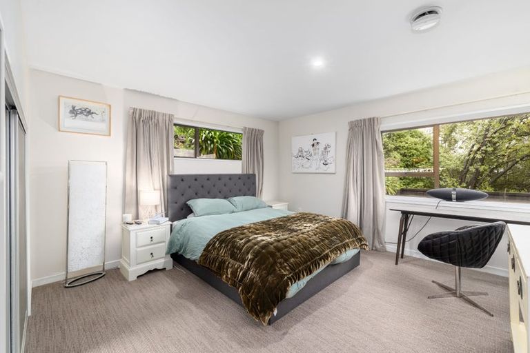 Photo of property in 2 Cannon Hill Crescent, Mount Pleasant, Christchurch, 8081