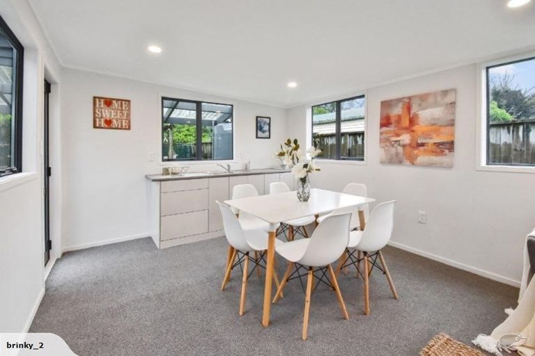 Photo of property in 4 Kawakawa-orere Road, Kawakawa Bay, Papakura, 2585