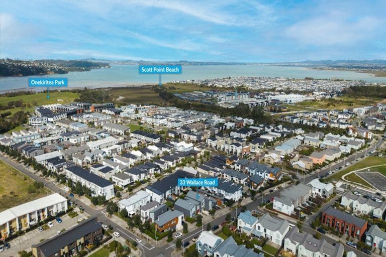 Photo of property in 33 Wallace Road, Hobsonville, Auckland, 0616