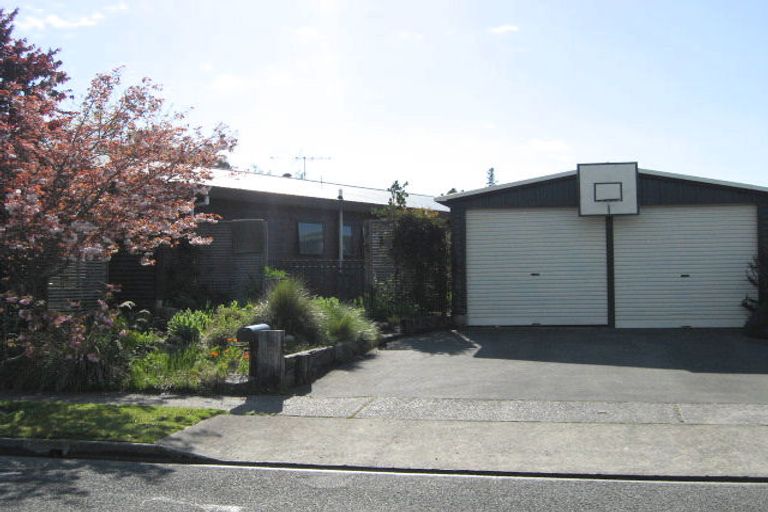 Photo of property in 12 Moreland Place, Mapua, 7005