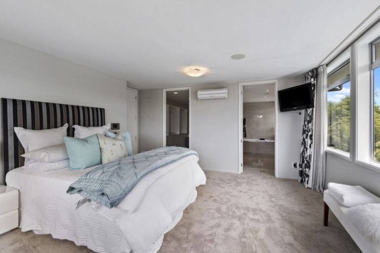 Photo of property in 10 Royds Street, Fendalton, Christchurch, 8014