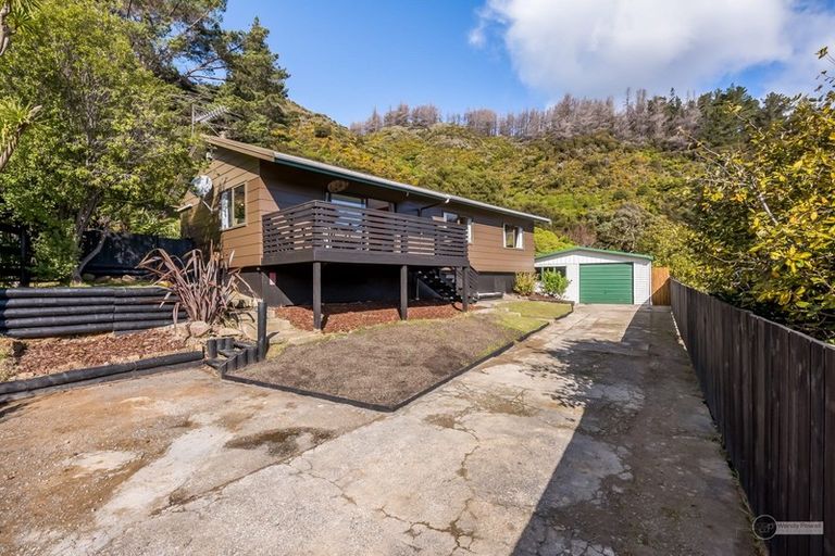 Photo of property in 64 Castlerea Street, Wainuiomata, Lower Hutt, 5014