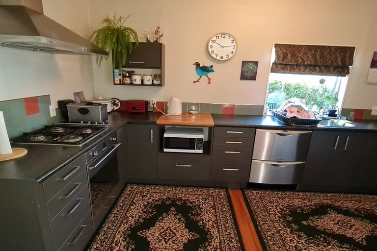 Photo of property in 84 Wakefield Street, Westport, 7825