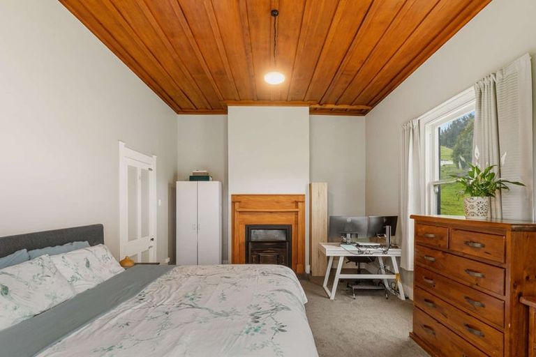 Photo of property in 14 Wilson Road, Hunterville, 4730