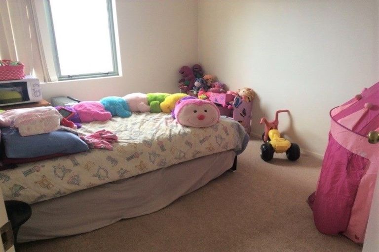 Photo of property in 5/7 Robins Road, Judea, Tauranga, 3110