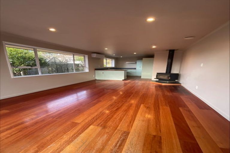 Photo of property in 86 Charles Street, Waltham, Christchurch, 8011