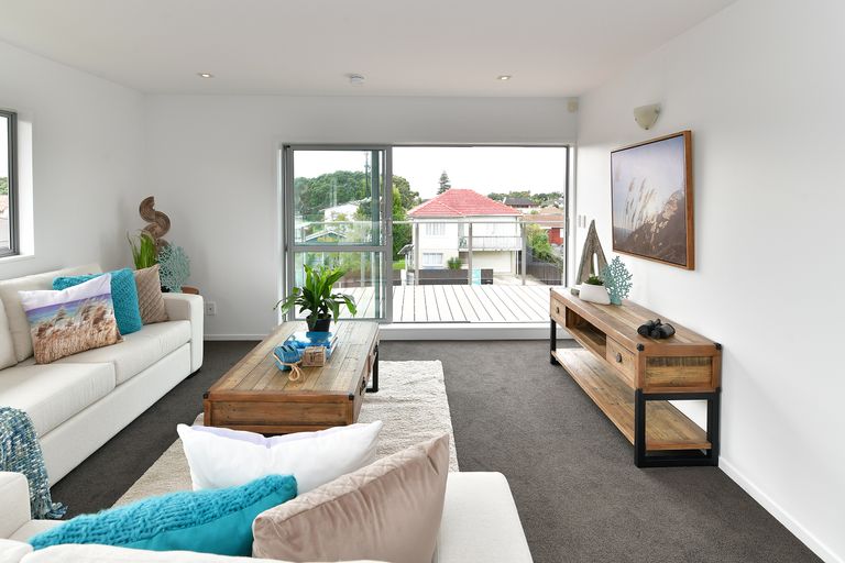 Photo of property in 305/252 Centreway Road, Orewa, 0931