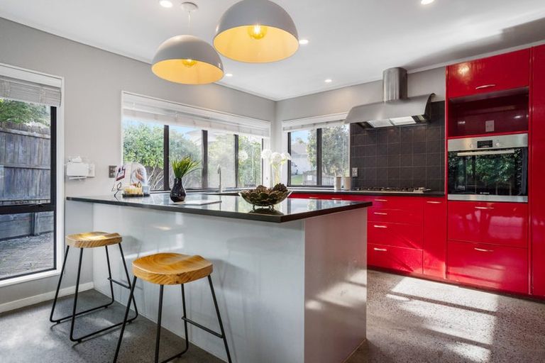 Photo of property in 37 Rochester Crescent, Somerville, Auckland, 2014