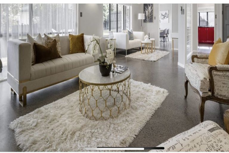 Photo of property in 37 Rochester Crescent, Somerville, Auckland, 2014