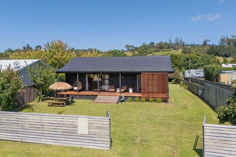 Photo of property in 32 Captain Cook Road, Cooks Beach, Whitianga, 3591